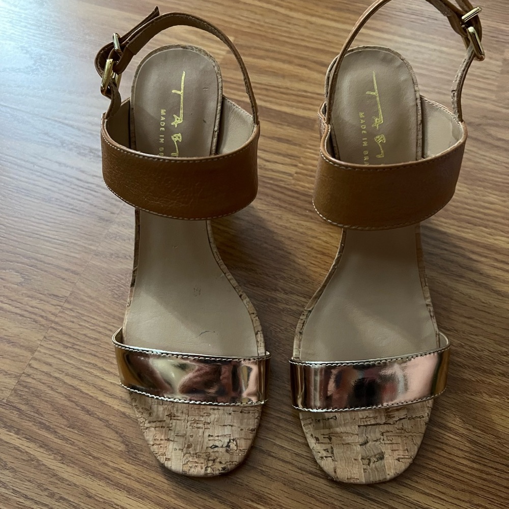 Tabita size 7 good condition leather